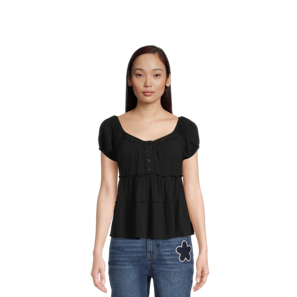 🖤No Boundaries Juniors Crochet Trim Tiered Top